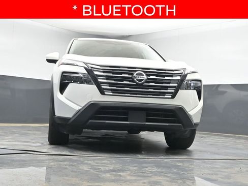 Used 2023 Nissan Rogue SV image 18