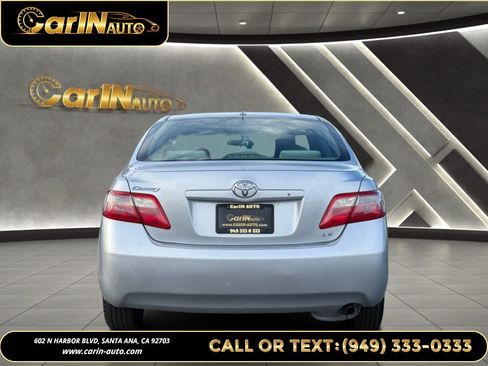 Used 2009 Toyota Camry LE FWD image 4