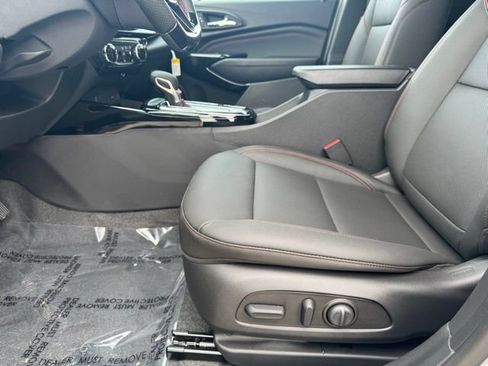 New 2026 Chevrolet Trax RS FWD image 5