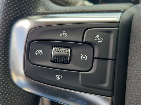 Used 2025 Chevrolet Blazer LT FWD image 22