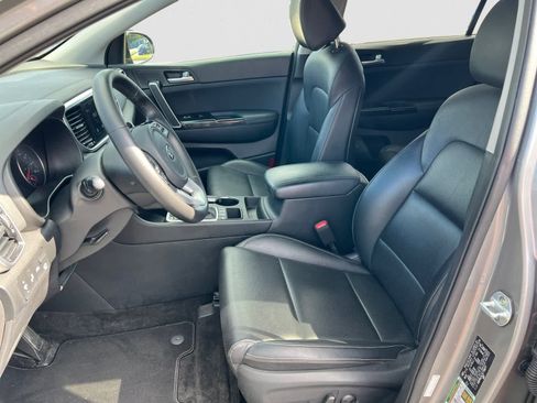 Used 2020 Kia Sportage EX image 16