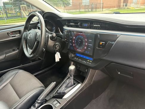 Used 2014 Toyota Corolla S FWD image 23
