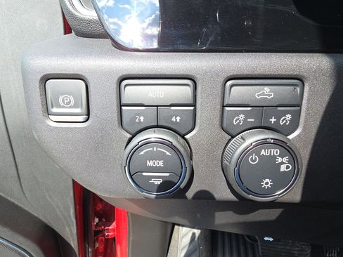 Certified 2023 Chevrolet Silverado 1500 LT image 22