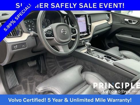 Certified 2025 Volvo XC60 T8 Ultra AWD/4WD image 29