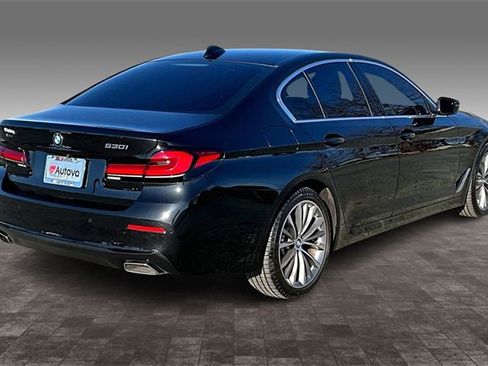 Used 2023 BMW 530i xDrive w/ Premium Package image 6