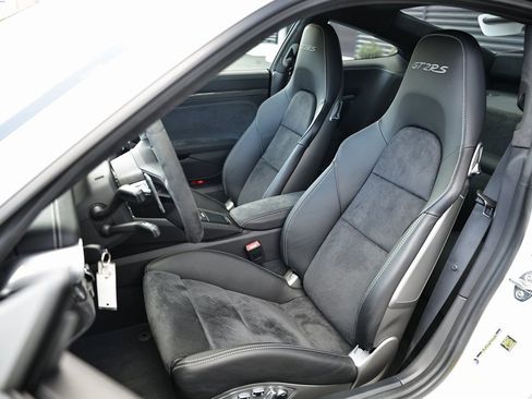 Certified 2018 Porsche 911 GT2 RS image 5