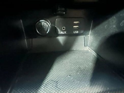 Used 2018 Subaru Outback 2.5i Premium AWD/4WD image 17