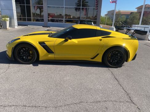 Used 2018 Chevrolet Corvette Z06 RWD image 10