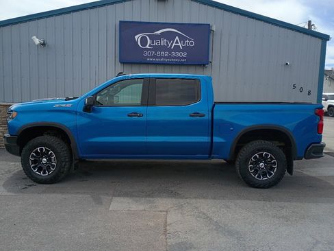 Used 2023 Chevrolet Silverado 1500 ZR2 AWD/4WD image 1