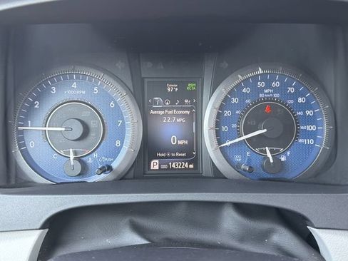 Used 2018 Toyota Sienna XLE w/ XLE Navigation Package FWD image 18