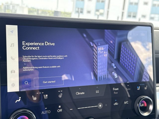 Used 2024 Lexus GX 550 w/ Cold Area Package AWD/4WD image 18
