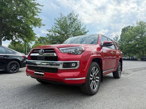 Used 2023 Toyota 4Runner Limited AWD/4WD image 32