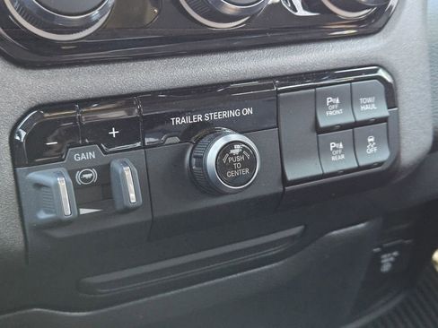 Used 2025 RAM 1500 Classic Warlock image 13
