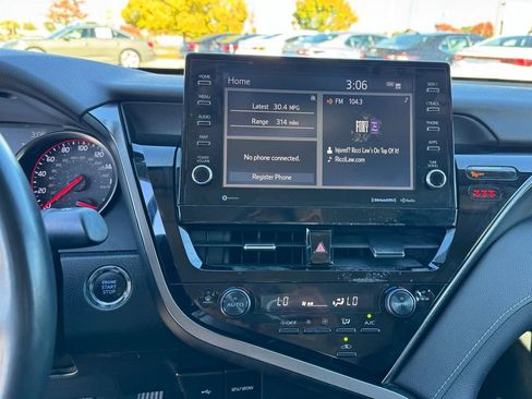 Used 2023 Toyota Camry XSE image 6