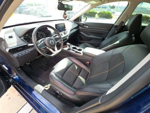 Used 2022 Nissan Altima 2.5 SR FWD image 13