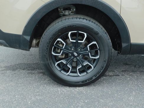 Used 2023 Hyundai Santa Cruz SEL w/ Cargo Package image 11