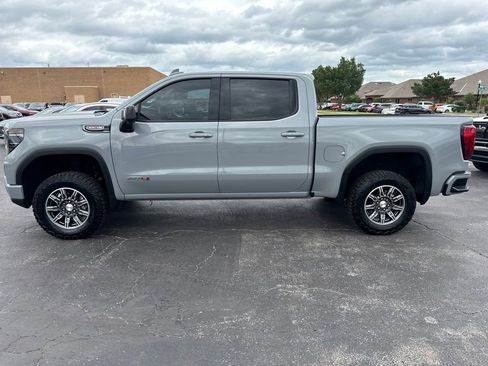 Used 2024 GMC Sierra 1500 AT4 w/ Technology Package AWD/4WD image 16