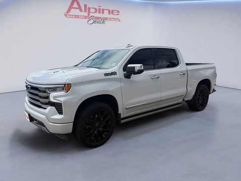Used 2023 Chevrolet Silverado 1500 High Country w/ Technology Package AWD/4WD image 1