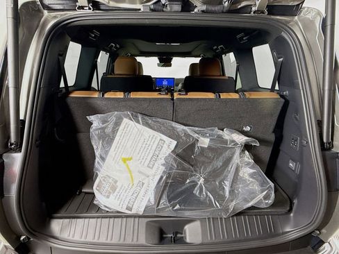 Certified 2025 Lexus GX 550 image 27