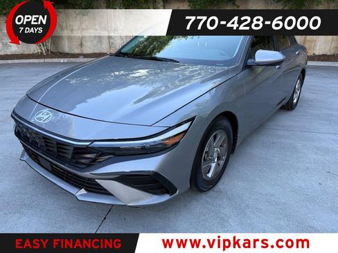 Used 2024 Hyundai Elantra SE FWD image 1