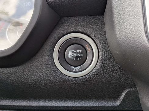 Used 2024 RAM 2500 Big Horn AWD/4WD image 26