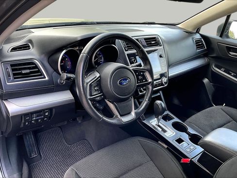 Used 2018 Subaru Outback 2.5i Premium AWD/4WD image 18