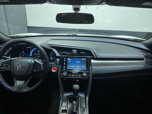 Used 2018 Honda Civic EX image 10
