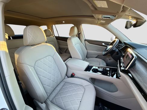 New 2026 Volkswagen Atlas SEL Premium R-Line image 15