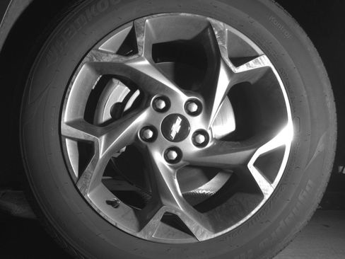 Used 2025 Chevrolet Trax LT FWD image 12