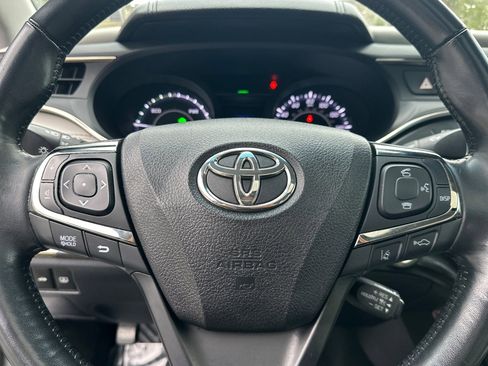 Used 2018 Toyota Avalon Limited image 16