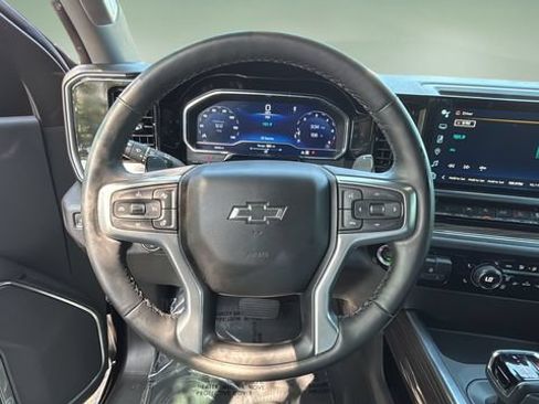Used 2023 Chevrolet Silverado 1500 RST w/ Z71 Off-Road Package AWD/4WD image 12