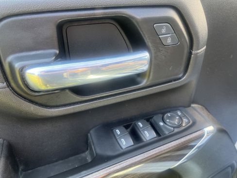 Used 2022 Chevrolet Silverado 2500 LT w/ Convenience Package AWD/4WD image 10