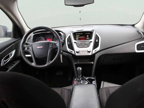 Used 2017 GMC Terrain SLE FWD image 8