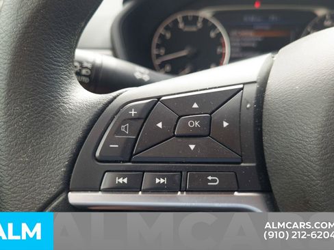 Used 2025 Nissan Altima 2.5 SV FWD image 15