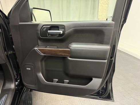 Used 2020 GMC Sierra 1500 SLT w/ SLT Premium Plus Package image 17