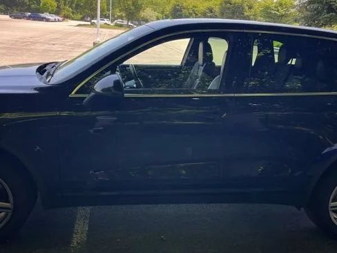 Used 2014 Porsche Cayenne S AWD/4WD image 4