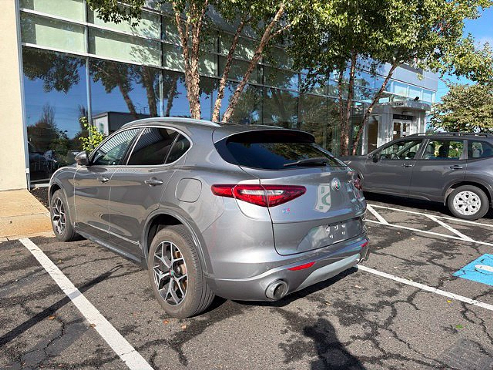 Used 2021 Alfa Romeo Stelvio Ti w/ Active Assist 2 Package TI AWD/4WD image 8