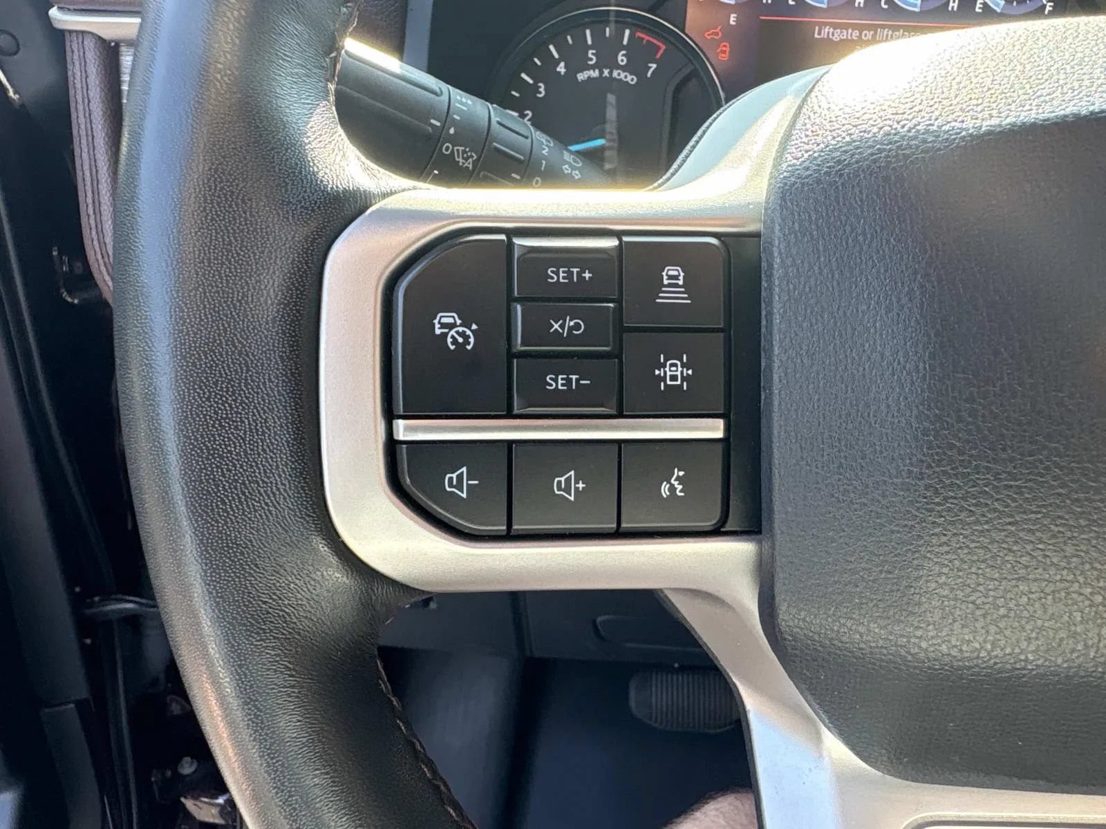 Used 2024 Ford Expedition Limited RWD image 31
