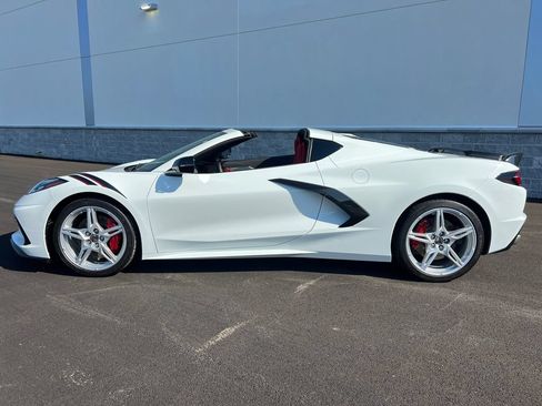 Used 2023 Chevrolet Corvette Stingray Preferred Cpe w/ Z51 Performance Package RWD image 4