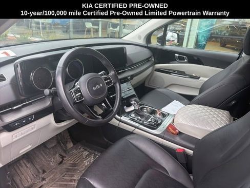 Certified 2024 Kia Carnival EX image 17