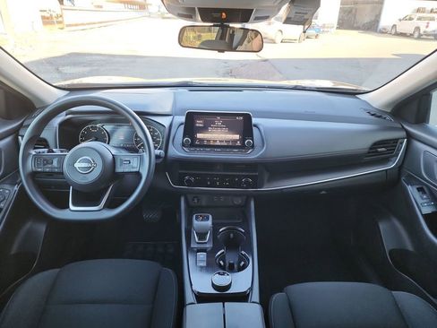 Used 2024 Nissan Rogue S image 17