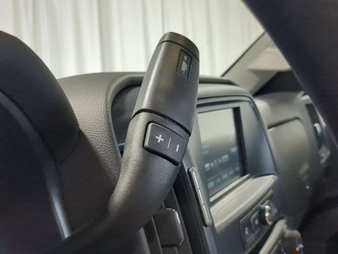 Used 2019 Chevrolet Silverado 1500 Custom w/ Custom Convenience Package AWD/4WD image 35