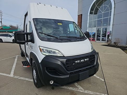 Used 2024 RAM ProMaster 3500 w/ Delivery Van Package FWD image 4