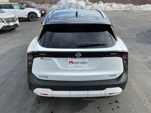 New 2026 Nissan Kicks SV w/ SV Premium Package image 6