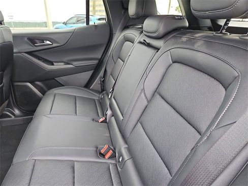 New 2026 Chevrolet Equinox LT w/ Convenience Package II image 12