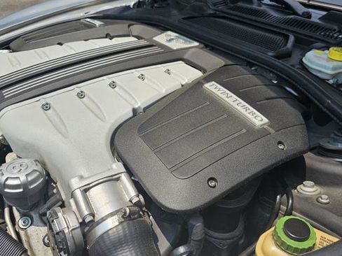 Used 2015 Bentley Continental GT image 24