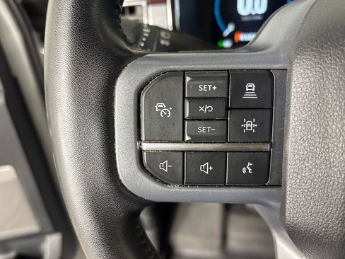 Certified 2023 Ford F150 Lariat w/ Equipment Group 502A High image 17