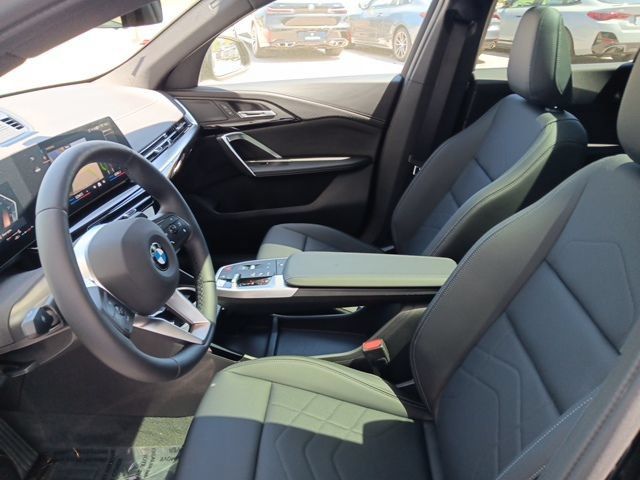 New 2025 BMW X2 xDrive28i w/ Convenience Package AWD/4WD image 17
