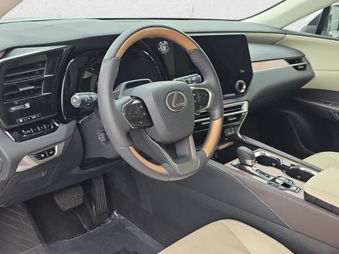 Used 2024 Lexus RX 350 Premium Plus w/ Convenience Package AWD/4WD image 16