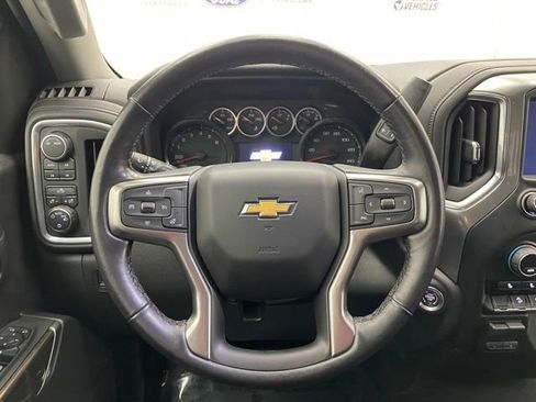 Used 2022 Chevrolet Silverado 1500 LT image 10